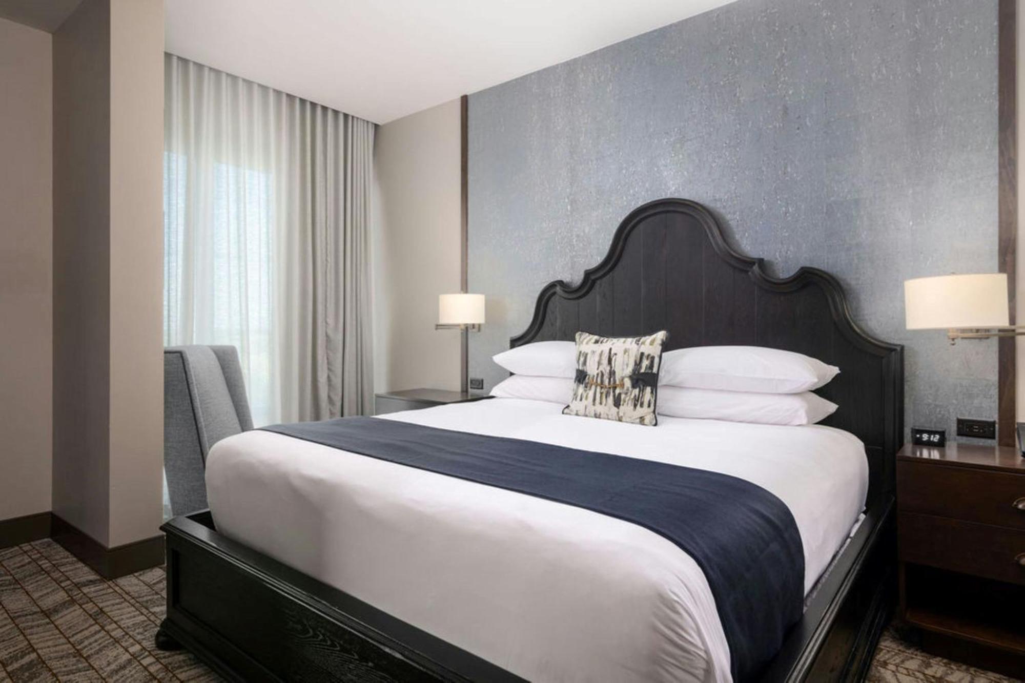 The Stella Hotel, Autograph Collection Bryan Extérieur photo